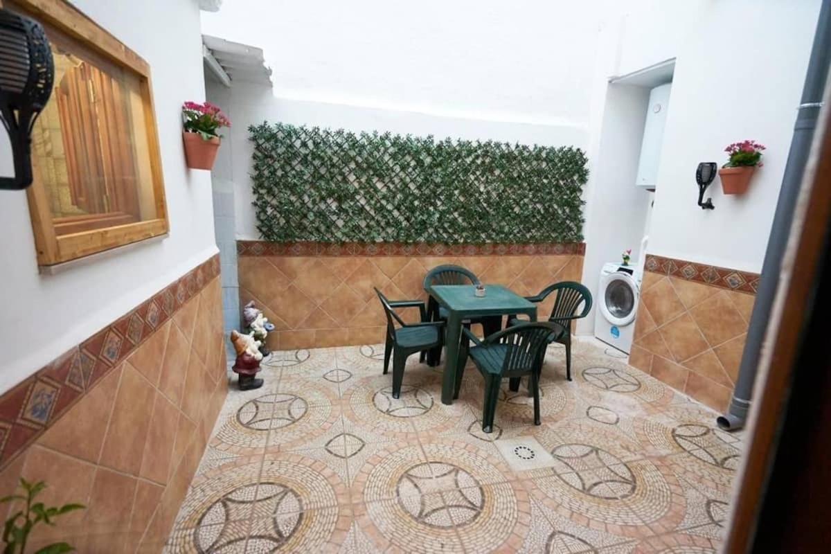Casa Ideal Para Familias Con Patio Y 3 Banos บาเลนเซีย ภายนอก รูปภาพ